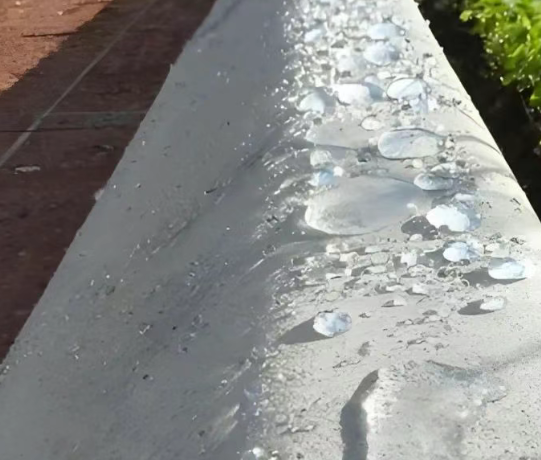 尚义硅烷浸渍涂料在混凝土保护中的应用